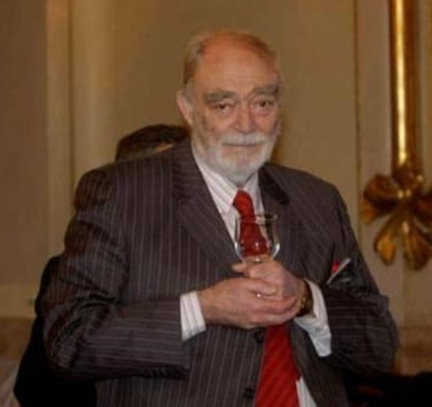 米爾恰·阿爾布列斯庫