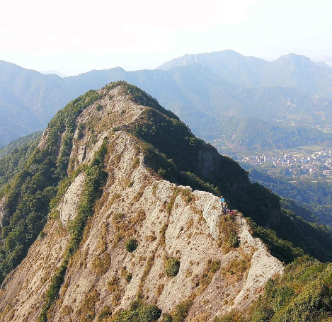 隱龍山