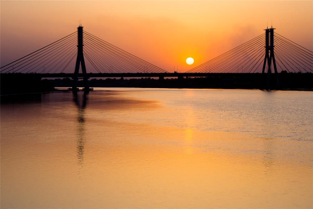 濟(jì)南齊魯黃河大橋