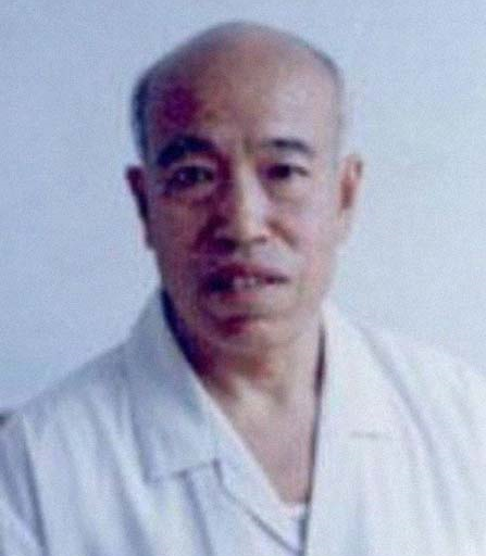 黄英