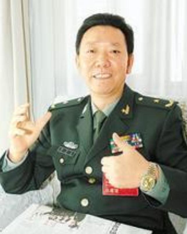 蔡多文