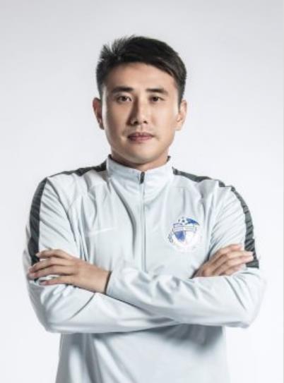 王亮