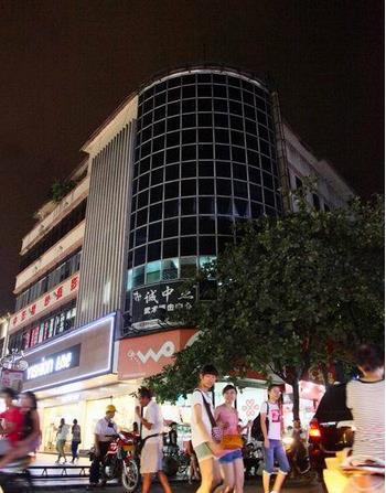 百乐殿娱乐中心