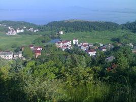 彭山村