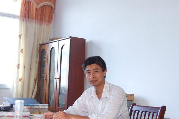 杜宜宏