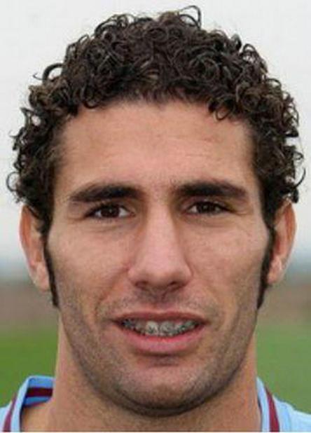 卡洛斯·庫(kù)拉爾