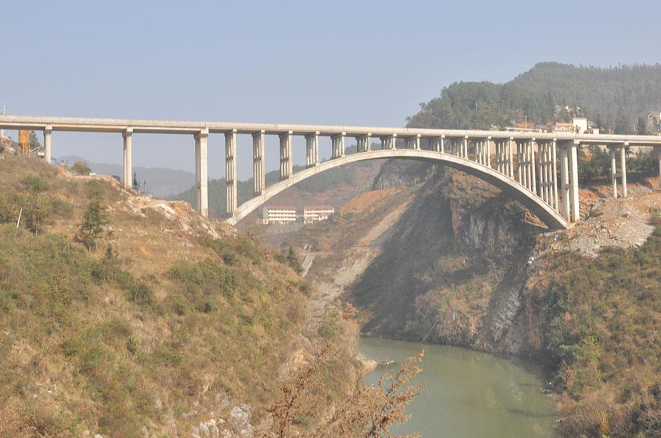 鱼洞坝水库