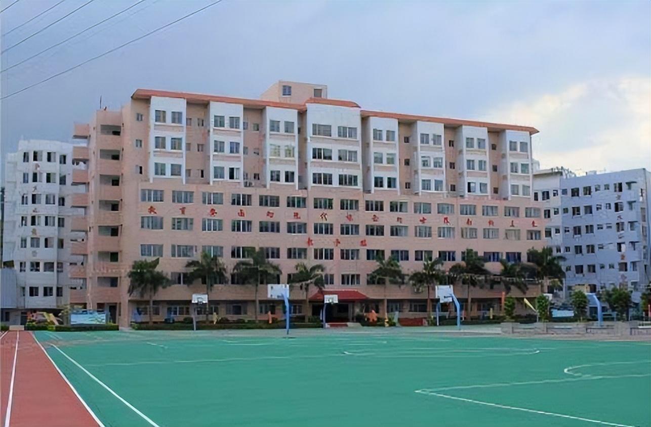 廣州華南商貿(mào)職業(yè)學(xué)院