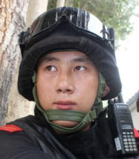 張啟龍