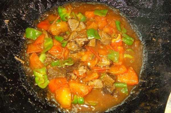 西红柿烧牛肉