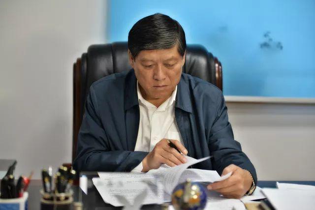 王凡