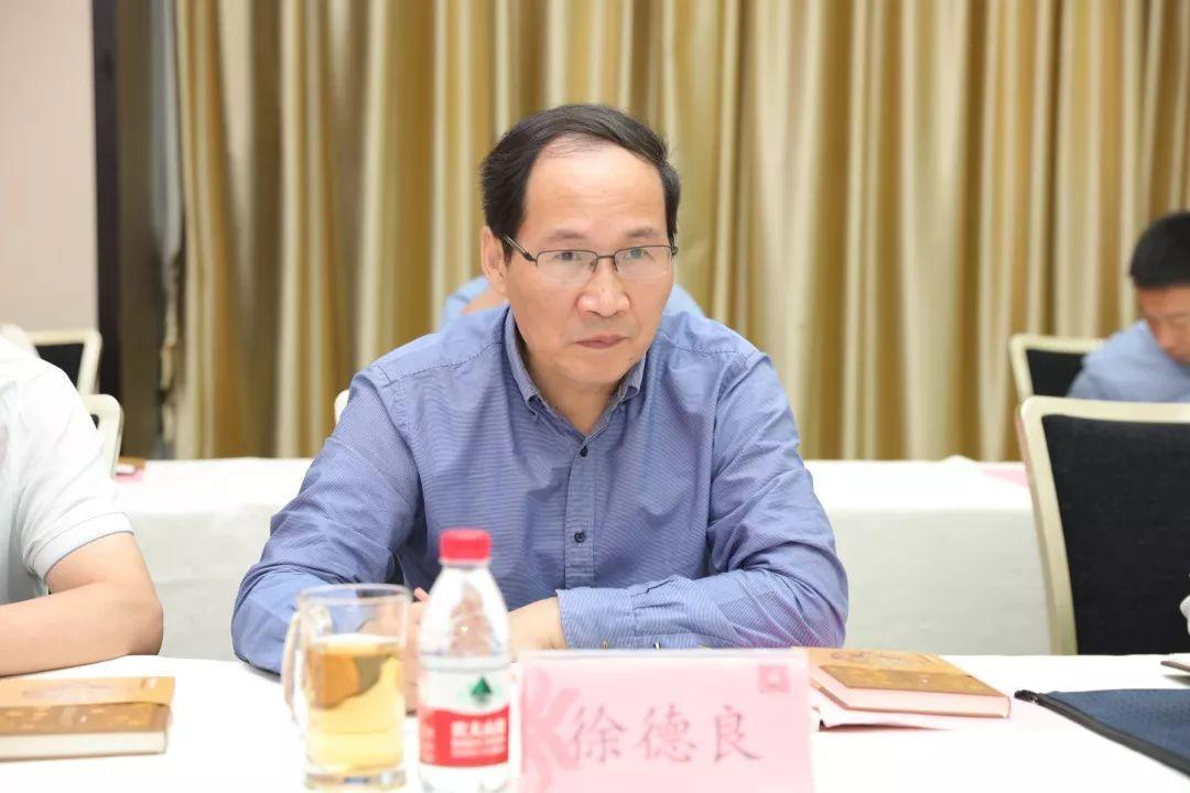 徐德良