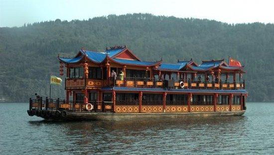 清江天龙湾风景区
