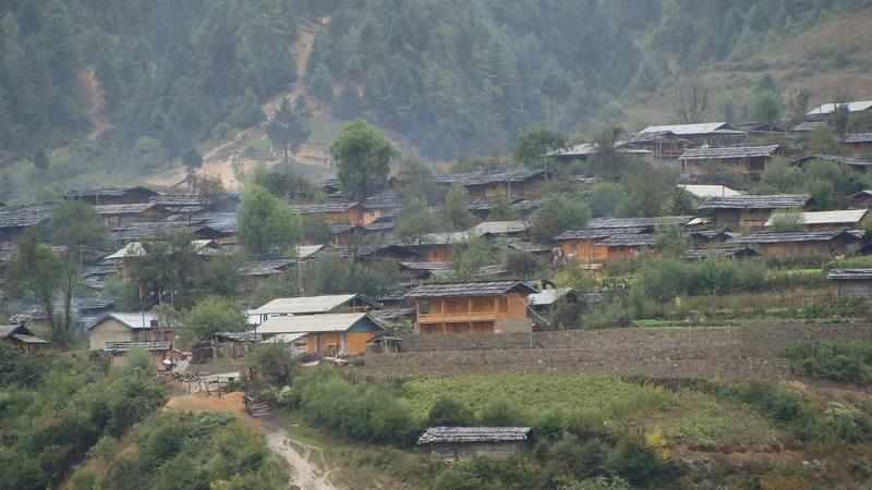 川达村