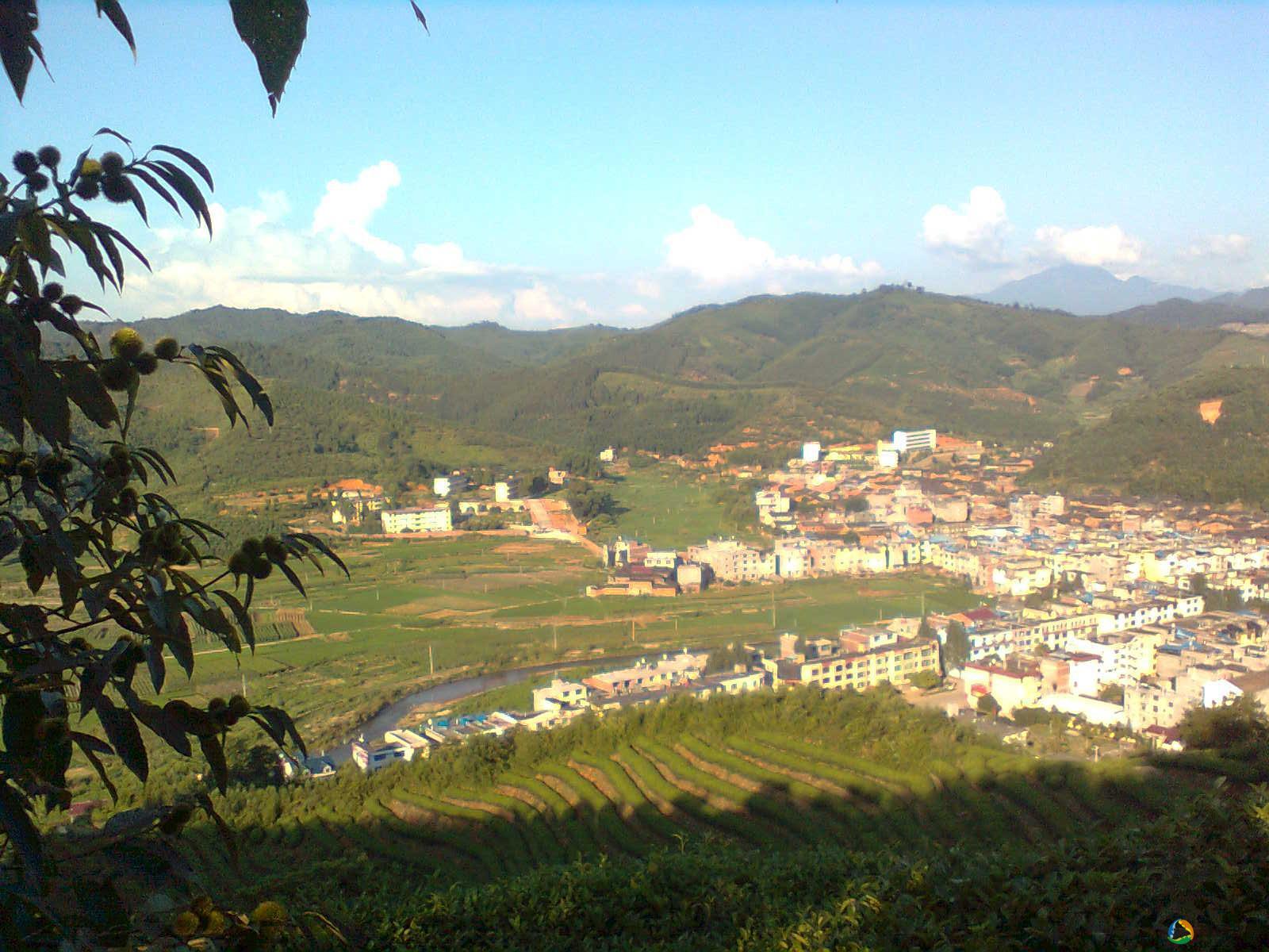 溪東村