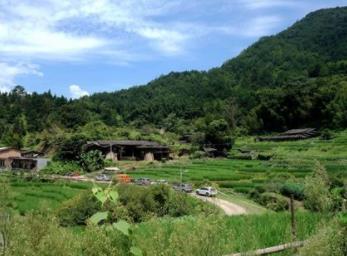 连山村