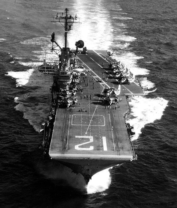 黃蜂號航空母艦