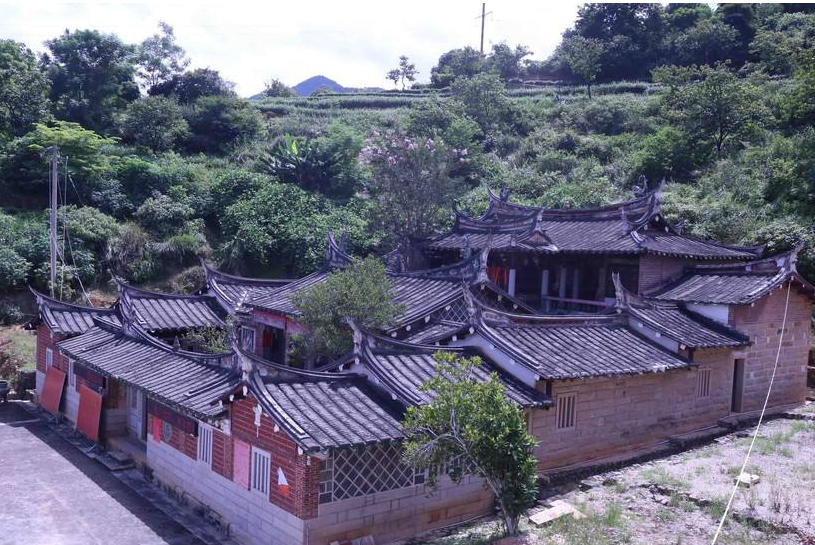 蓬萊前村