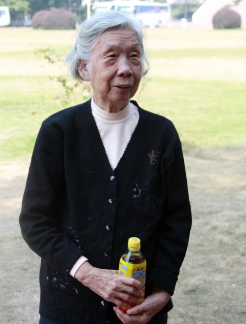 郁黎民