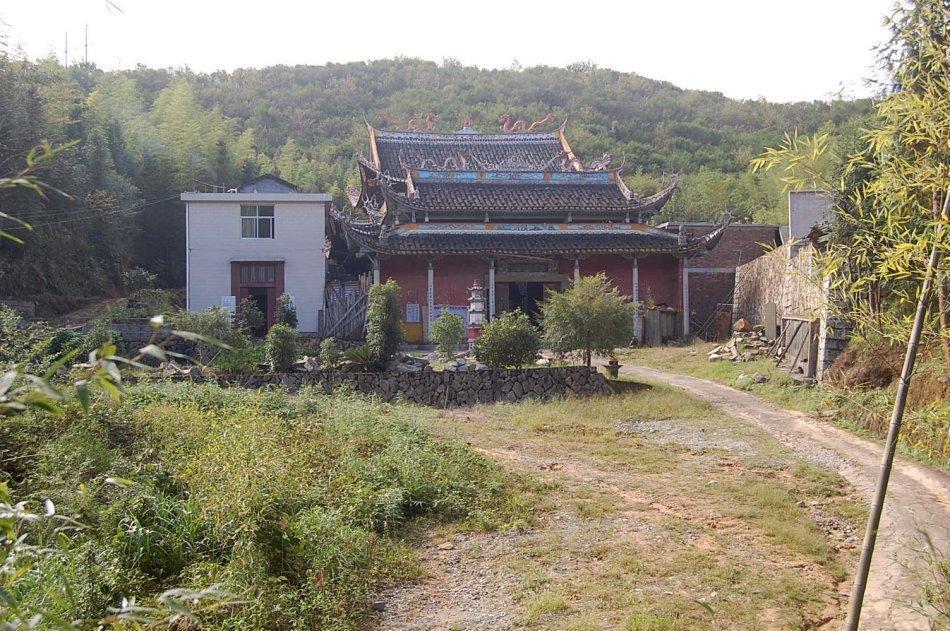 潘厝村