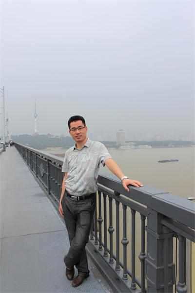 李向玉