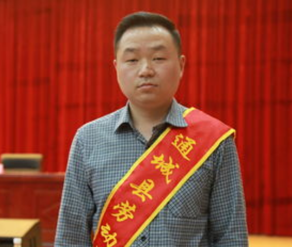 陈勇明