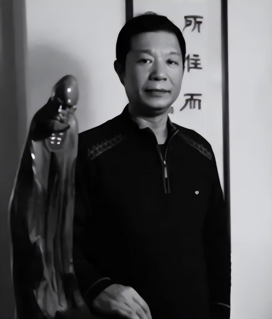 周剛