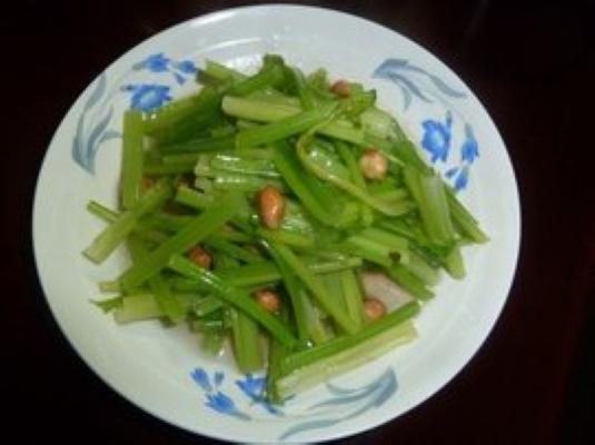 素炒芹菜