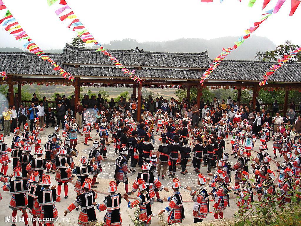 关堰村