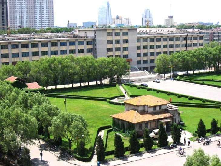 吉林大学工程力学系