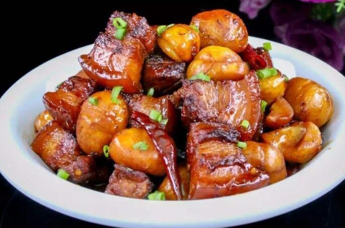 栗子焖肉