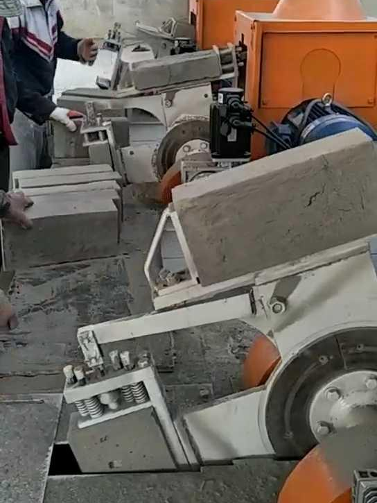 磨磚機(jī)