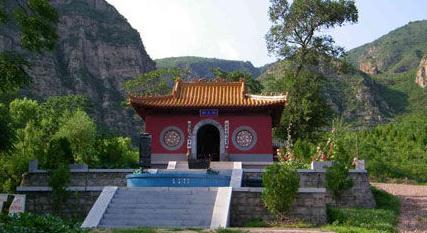 黄柏寺村