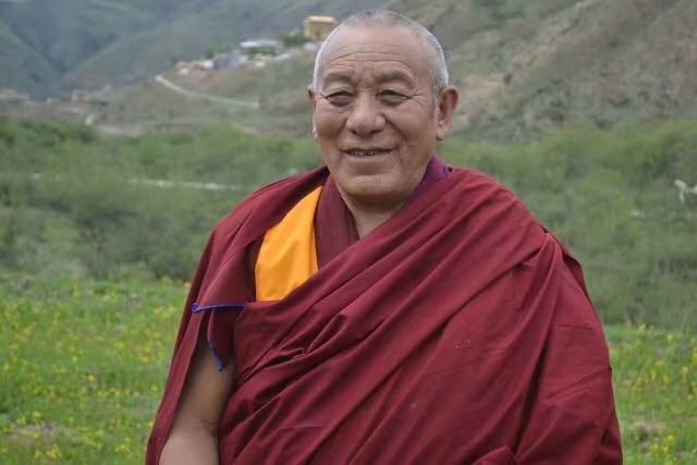 嘉木樣·格桑圖旦旺秀