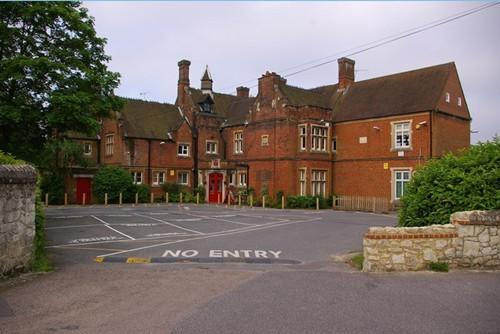 美國(guó)圣瑪麗男子高中