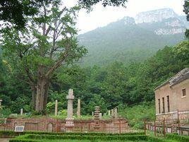 靈巖寺遺址