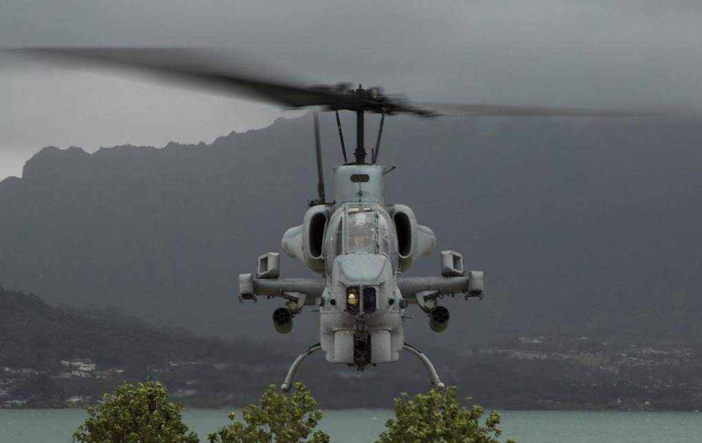 AH-1武裝直升機