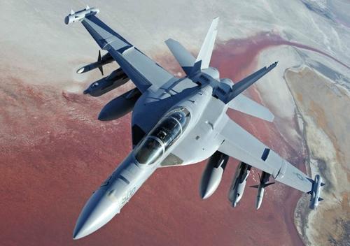 EA-18G電子戰(zhàn)機(jī)