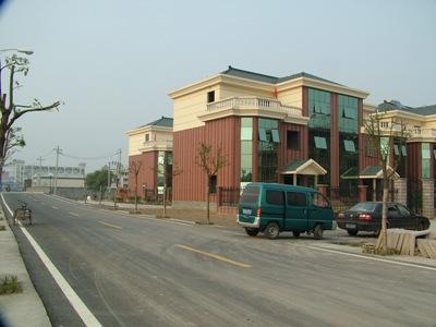 霞江村