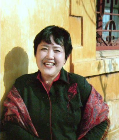 张曼菱