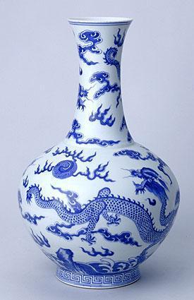 清同治青花云龍紋賞瓶