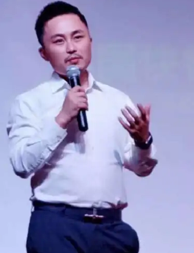 束小龙