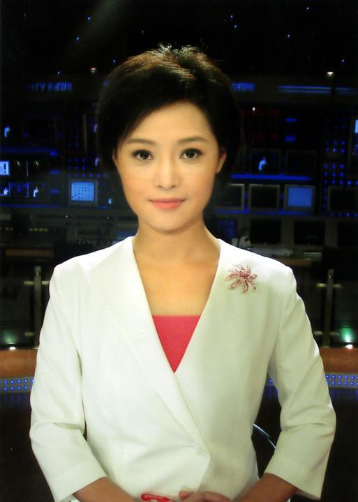 何媛