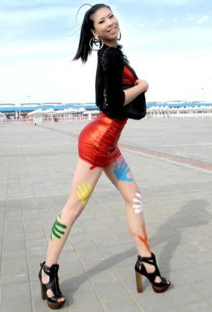 艳腿妹