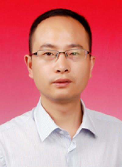 周振超