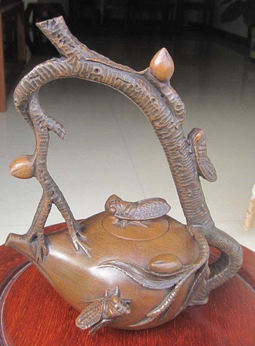 玉巖石壺