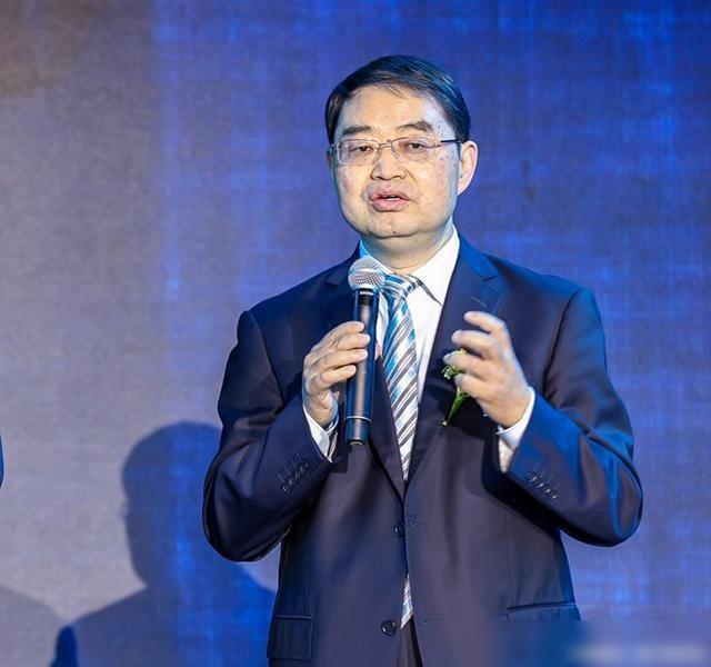 李云春