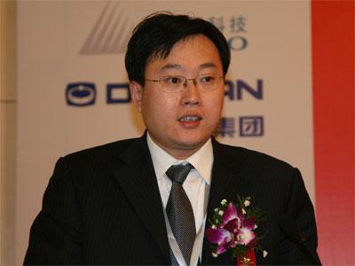 战嘉瑾