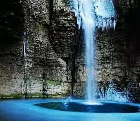 龍橋暗河