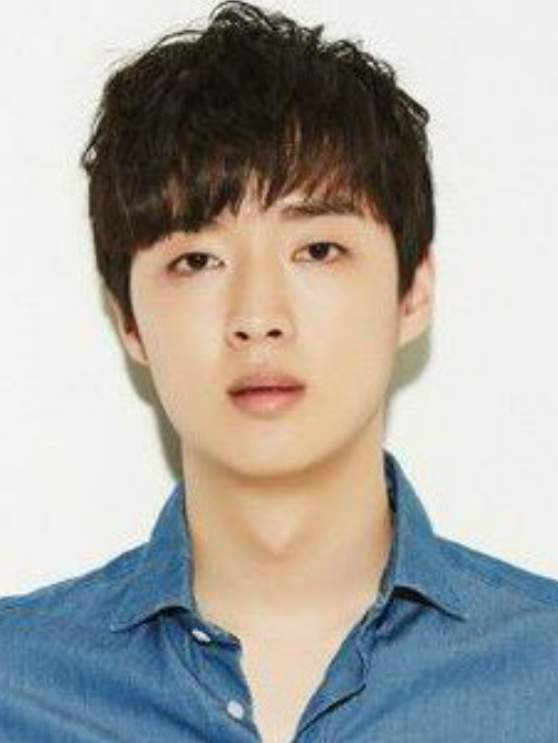 姜英锡（韩国演员）_尚可名片